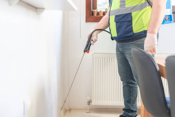 Best Pest Removal Services  in Montebello, NY